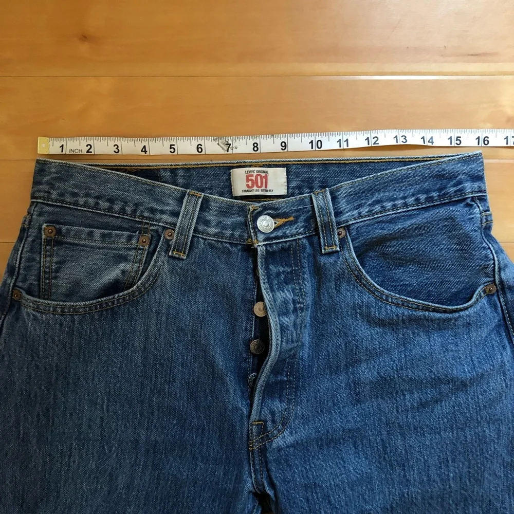 SOLD LEVI'S 501 Button Fly Straight Leg Jeans - Picture 8 of 9
